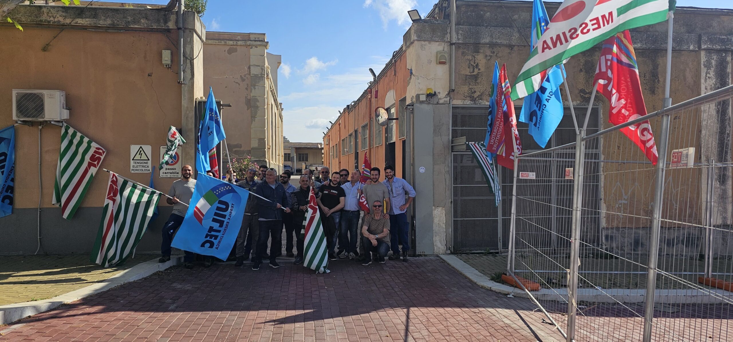 Sit-in dei lavoratori di e-distribuzione a Messina