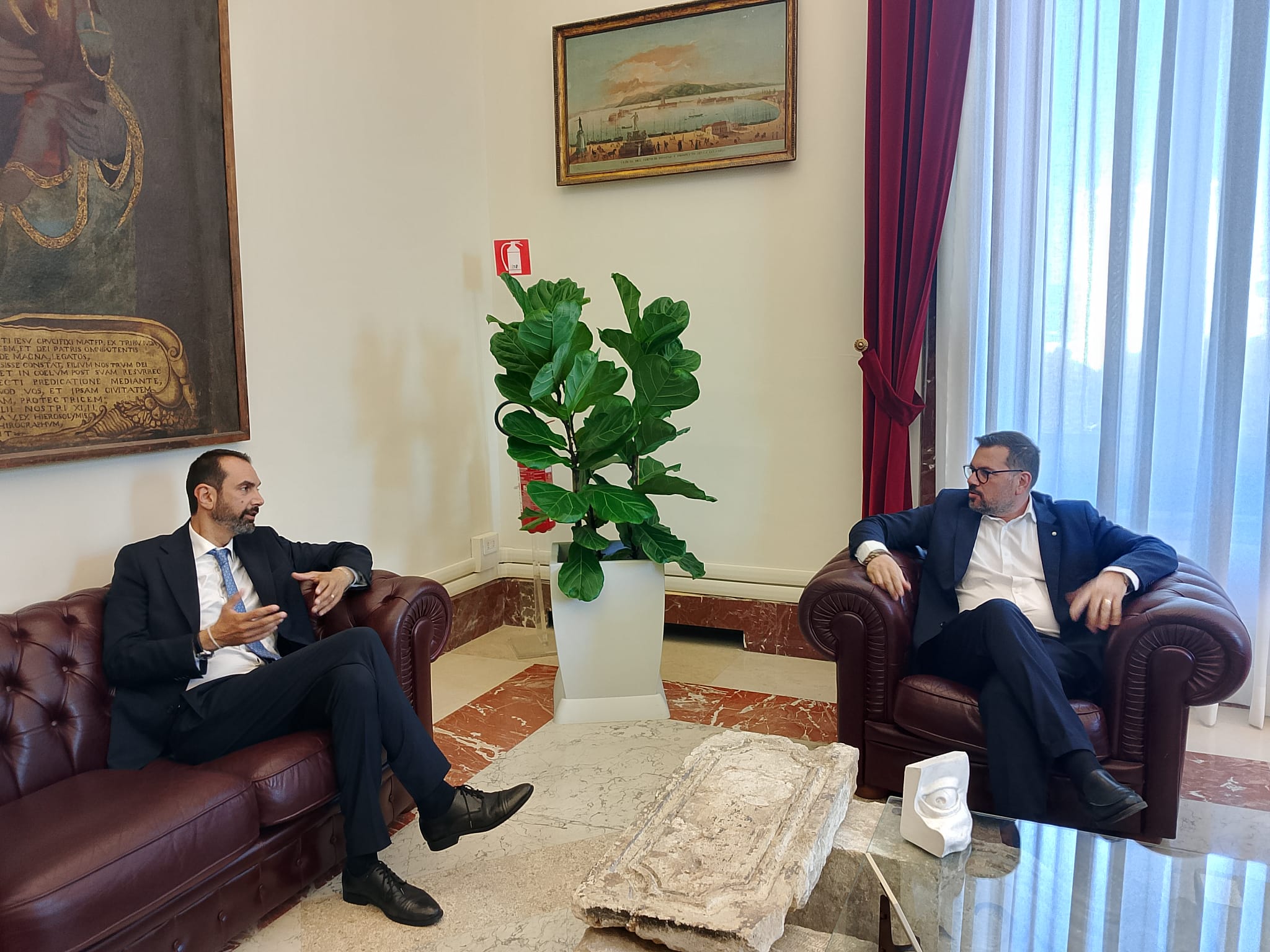 Incontro istituzionale tra il sindaco Federico Basile e il segretario generale Antonino Alibrandi